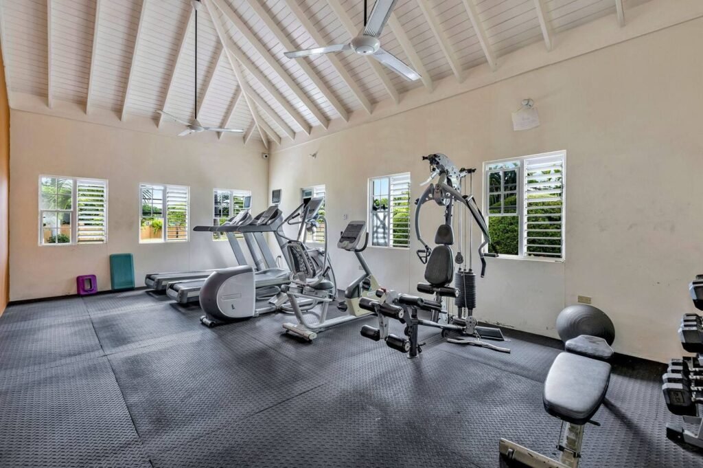 Coastal Pleasures 2 Bedrooms Sleeps 8
