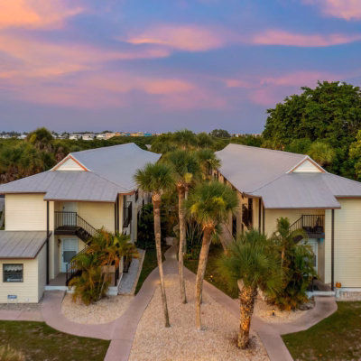 Sunset Rendezvous Beach Condo for rent